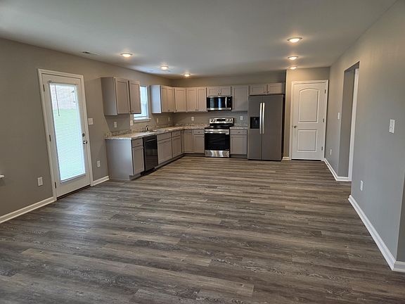 3rd image of 108 Tyler Way