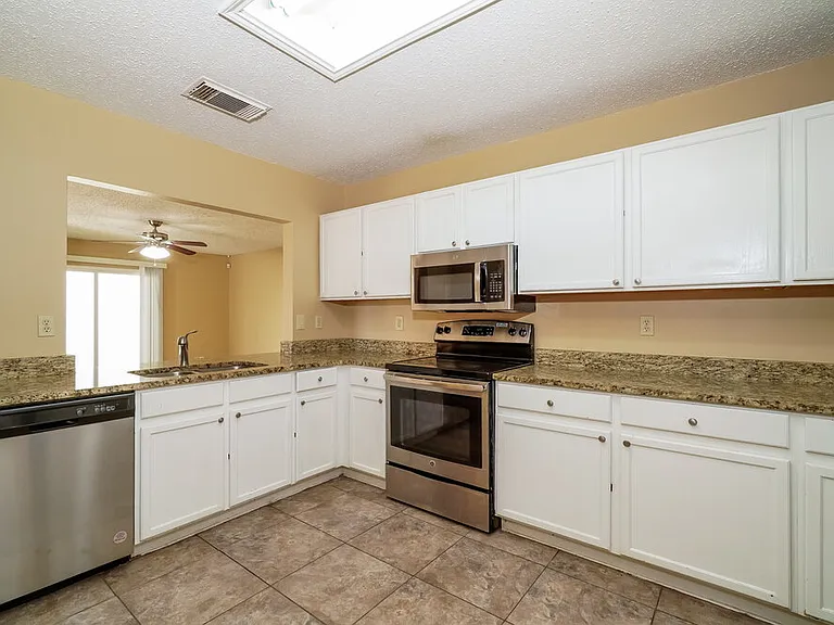 6942 Saharastone Dr — Photo 8