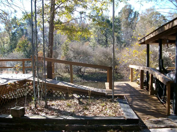 206 Cat Hole Ln, Branchville, SC 29432