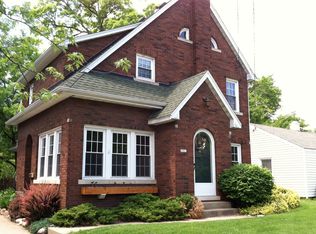 2207 N Prospect Rd, Peoria, IL 61603