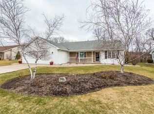 1506 Whitetail Dr., Neenah, WI