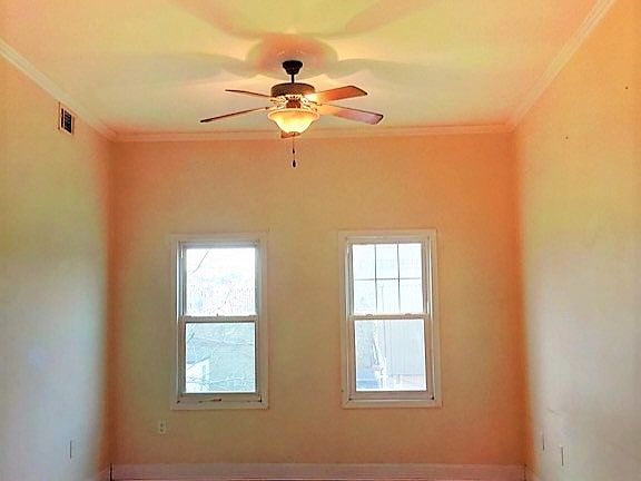 3rd image of 74 Mallory Ave APT 4