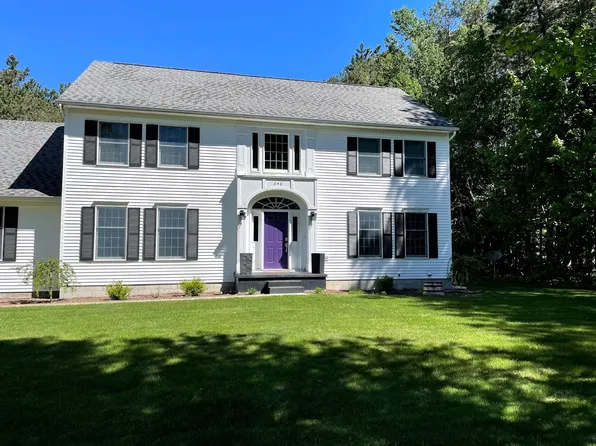 646 Woodcrest Dr, Gaylord, MI 49735