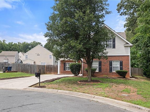 2nd image of 5560 Frances Ct