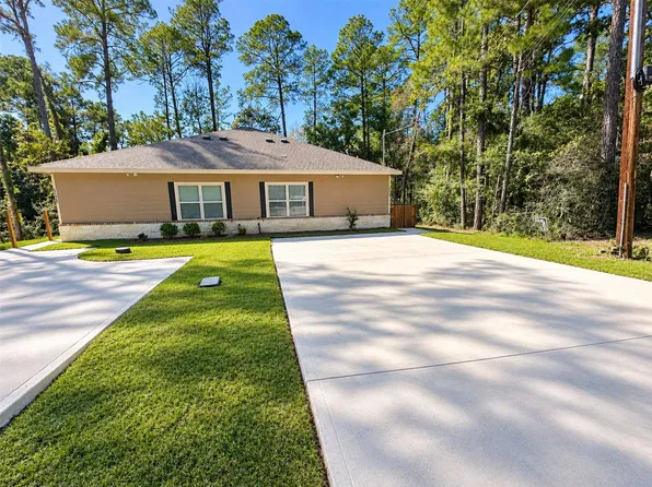 15679 Sycamore Dr, Montgomery, TX 77356