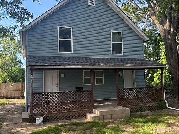 2nd image of 2069 E 29th St