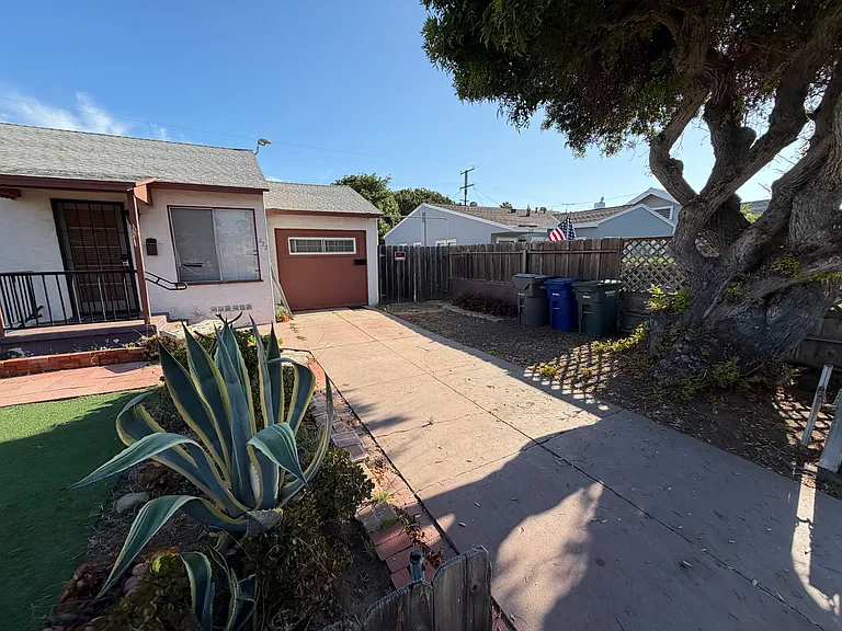 222 Elder Ave — Photo 7