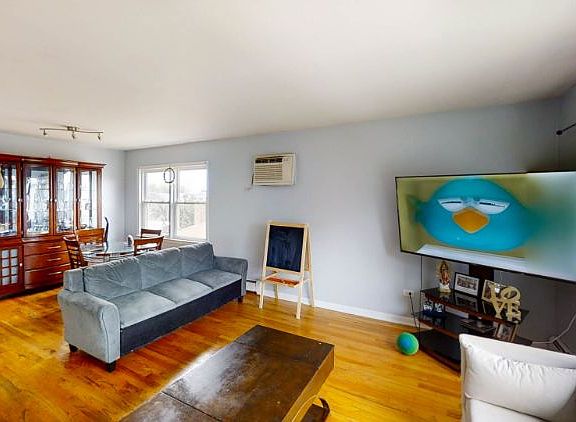 3rd image of 2650 N 72nd Ct