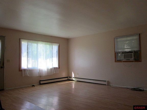 4th image of 1109 4th Ave S