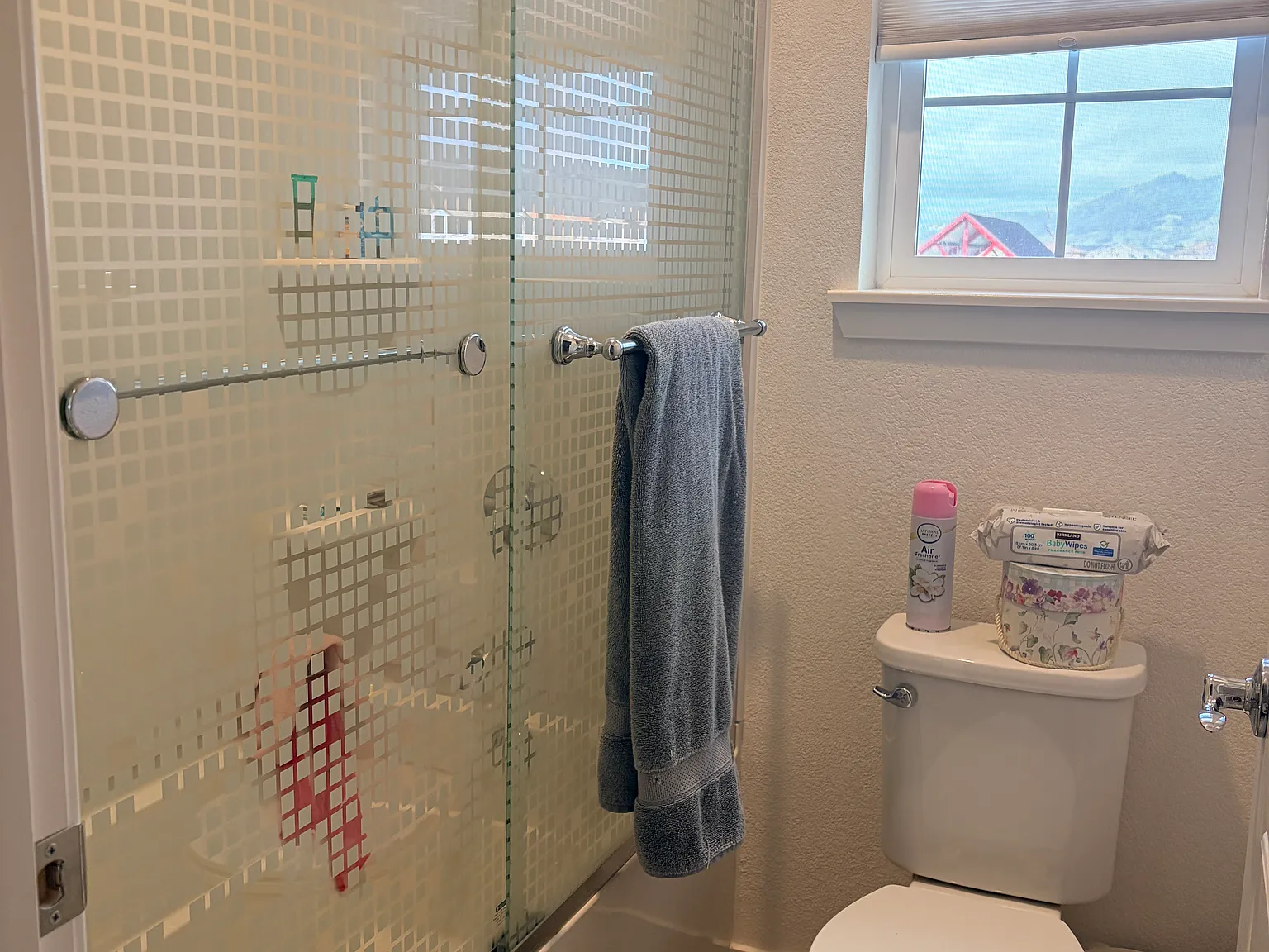 3 bed, 2.5 bath, 1895 sqft, $1,100 — Photo 4