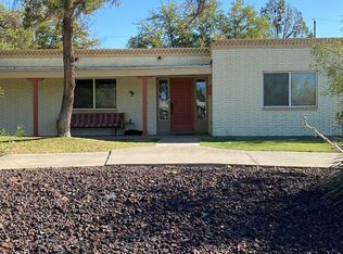 3002 Broadmoor Dr, Las Cruces, NM 88001