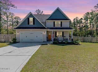 70 Slate Dr, Spring Lake, NC 28390