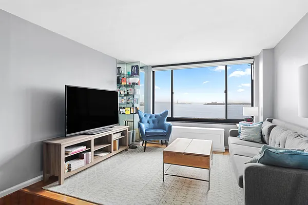 Rented by Compass | media 2