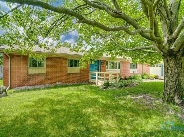 1606 Cedar Brown Rd, Curtice, OH 43412