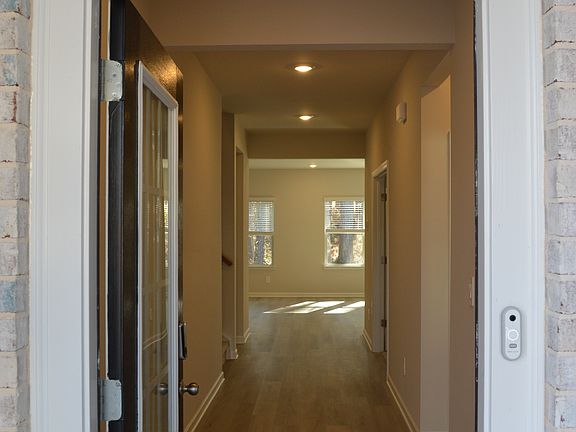 Front door/foyer