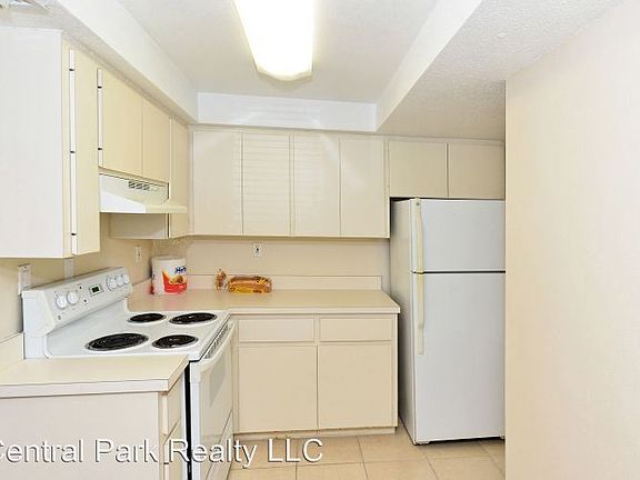4th image of 2121 Wood St Unit E219
