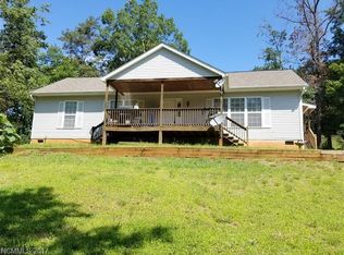 10 Bee Pollen Ln, Weaverville, NC 28787