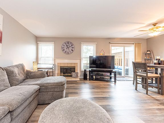 3rd image of 530 Liberty Pointe Dr #65