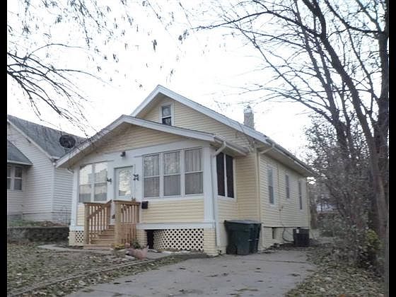 1st image of 1905 S Clinton St