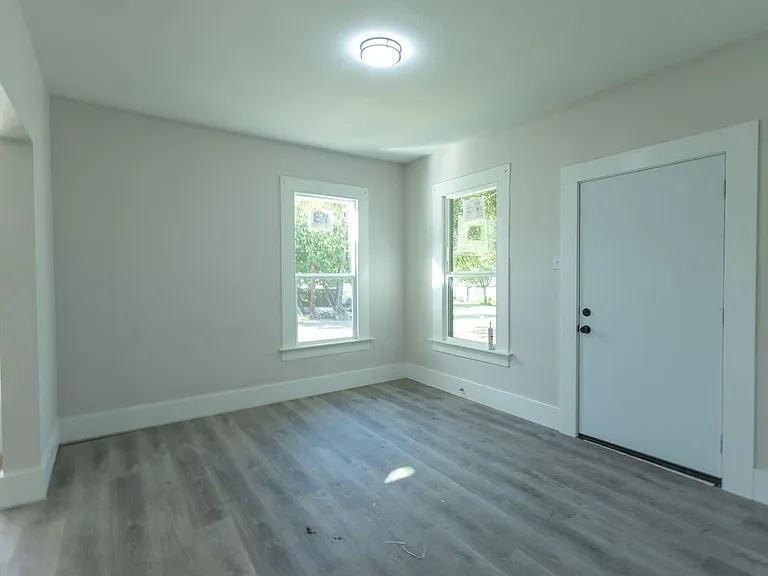 1702 Ethel Ave — Photo 8