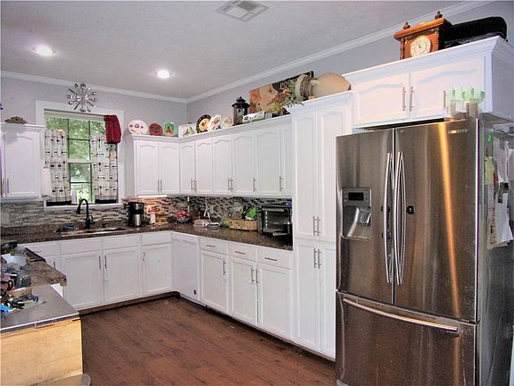 4th image of 1601 21st St