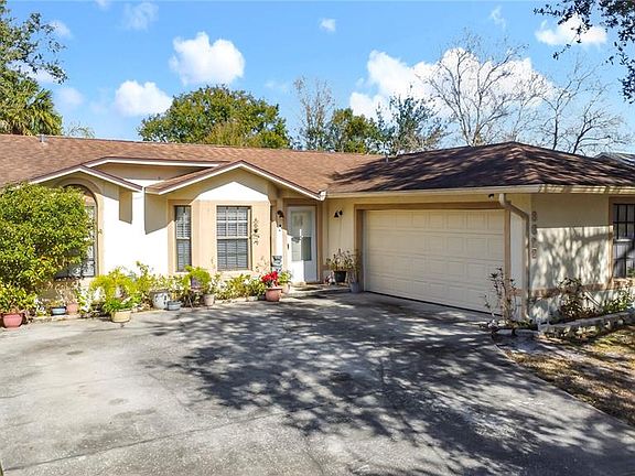 2nd image of 3622 Tree Line Way