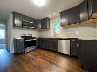 160 N Chase Dr #B, Crown Pt, IN 46307