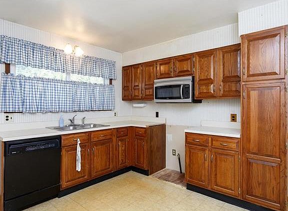 5th image of 2535 Dresden Dr