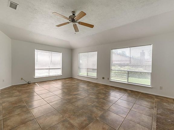 5th image of 10615 Autumn Meadow Ln