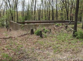 13611 Peach Tree Rd, Stover, MO 65078