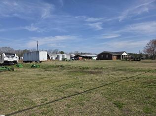 2105 E Georgia Rd, Simpsonville, SC 29681