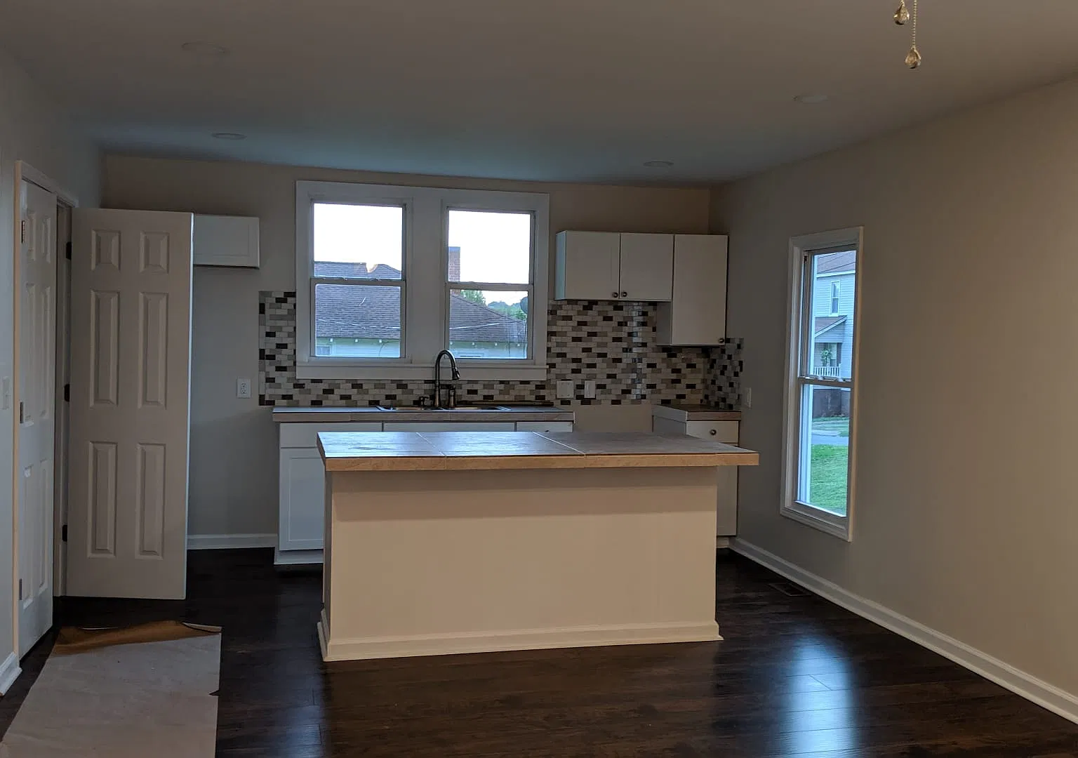 2 bed, 1124 sqft, $1,550 — Photo 1