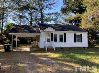 209 W Fayetteville St, Selma, NC 27576