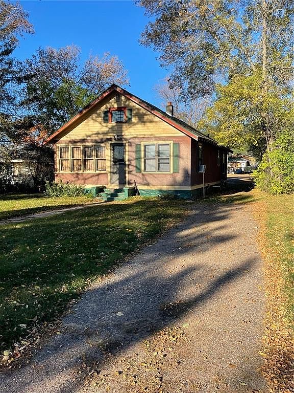 117 South Summit Street, Spooner, WI 54801 Zillow