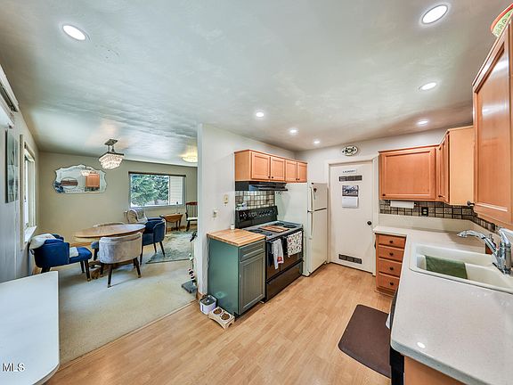 2nd image of 69 East GARNET Avenue