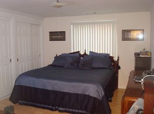 160 Skyline Dr, Coram, NY 11727