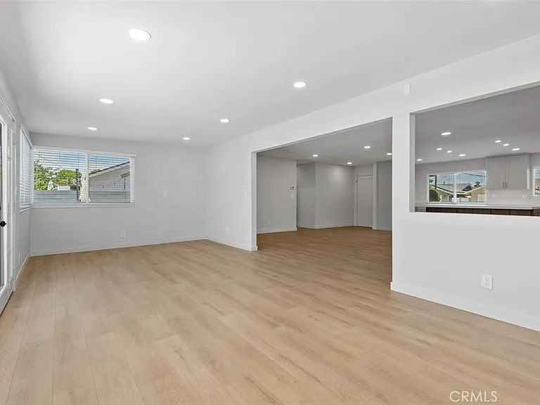 15881 Pilgrim Cir — Photo 14