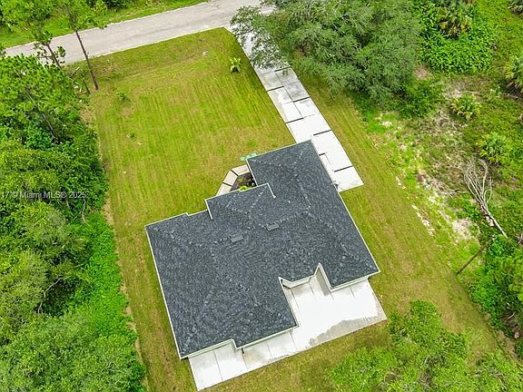 5th image of 407 Washington Ave