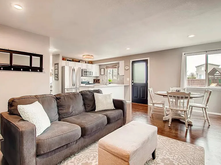 1247 Cedarwood Dr — Photo 12
