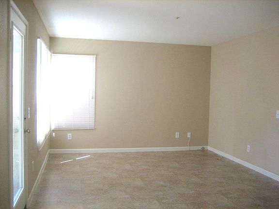 4th image of 8064 San Tropez Ct