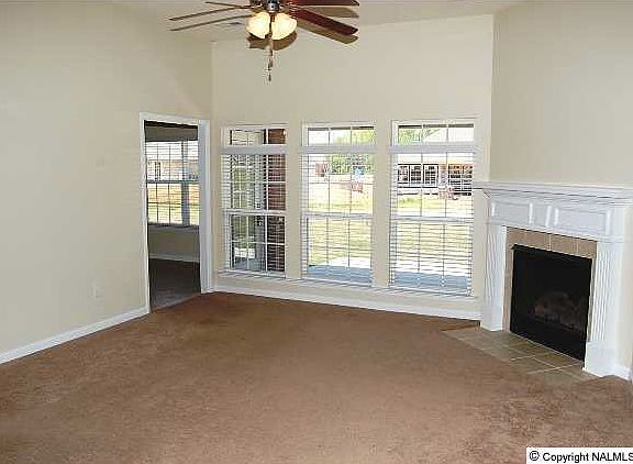 3rd image of 407 Summer Cove Cir NW