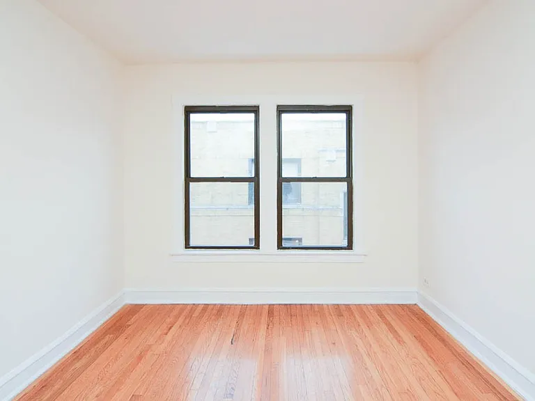 2649 N Spaulding Ave #W4 — Photo 6