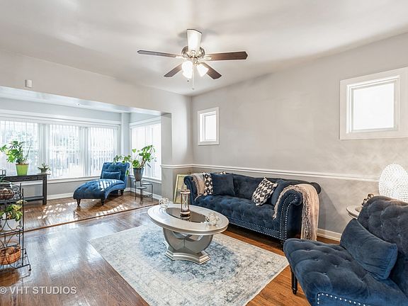 2nd image of 7246 S King Dr