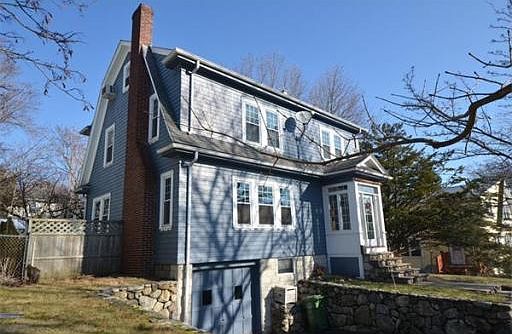 2nd image of 40 Lowell Ave