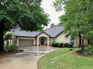 8 Waterford Ct, Conroe, TX 77304