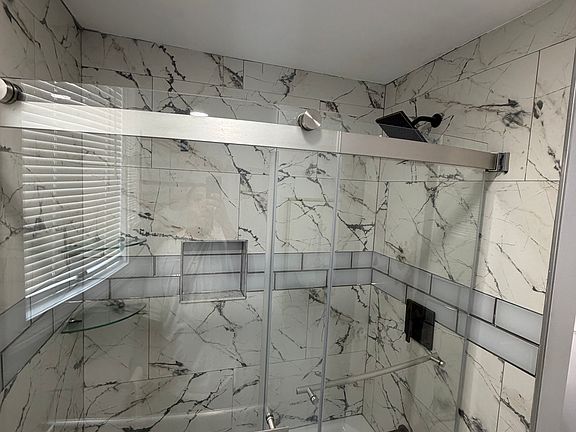4th image of 55 Harwood St APT 1