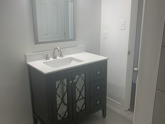 2nd image of 1726 N 19th St #85