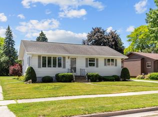 606 Bragg St, Fond Du Lac, WI 54935