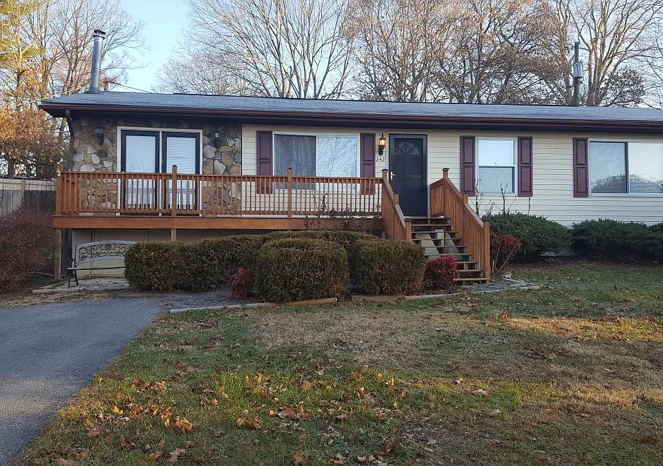 242 Maple Grove Subdivision Rd