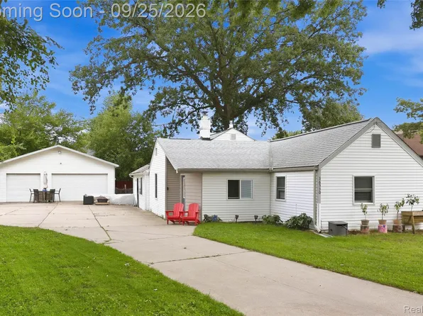 36530 Union Lake Rd, Harrison Township, MI 48045